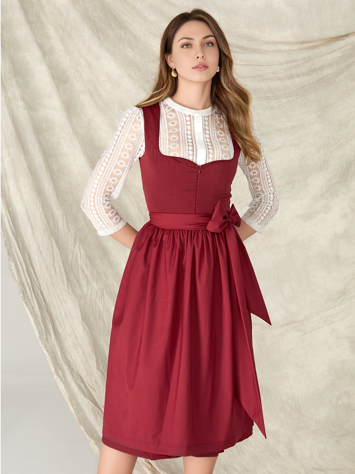 Dirndl Petrol Samt in eleganter Ausführung