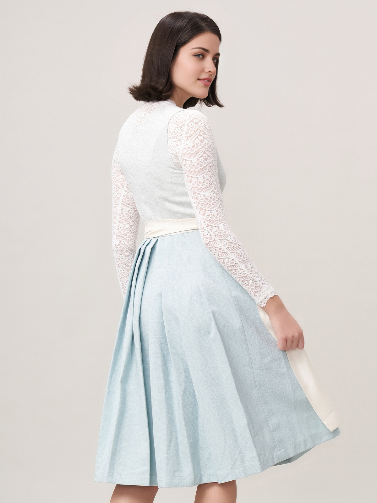 Kurzes Dirndl in Blau