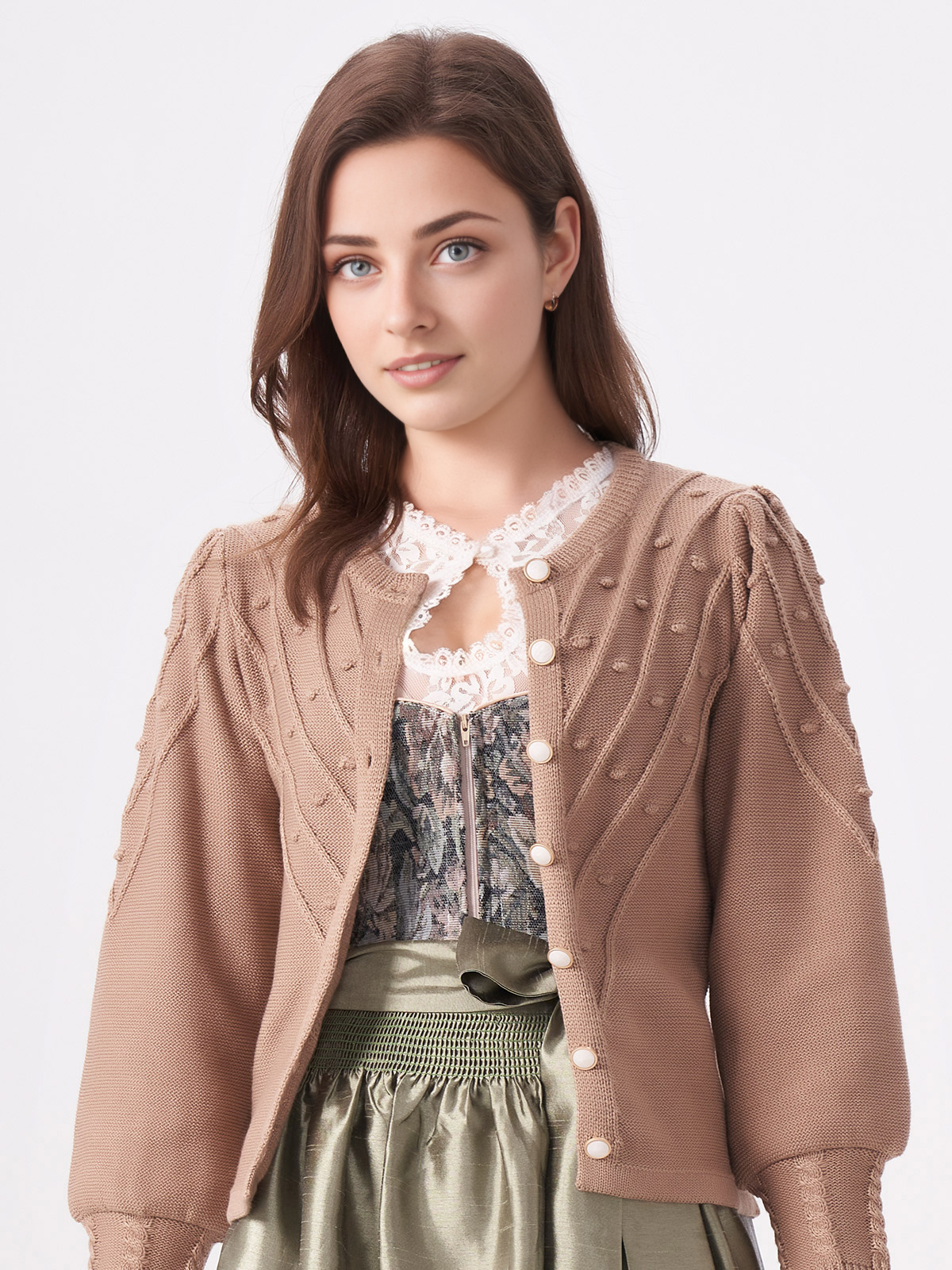 Gelbes Dirndl mit modernem Twist