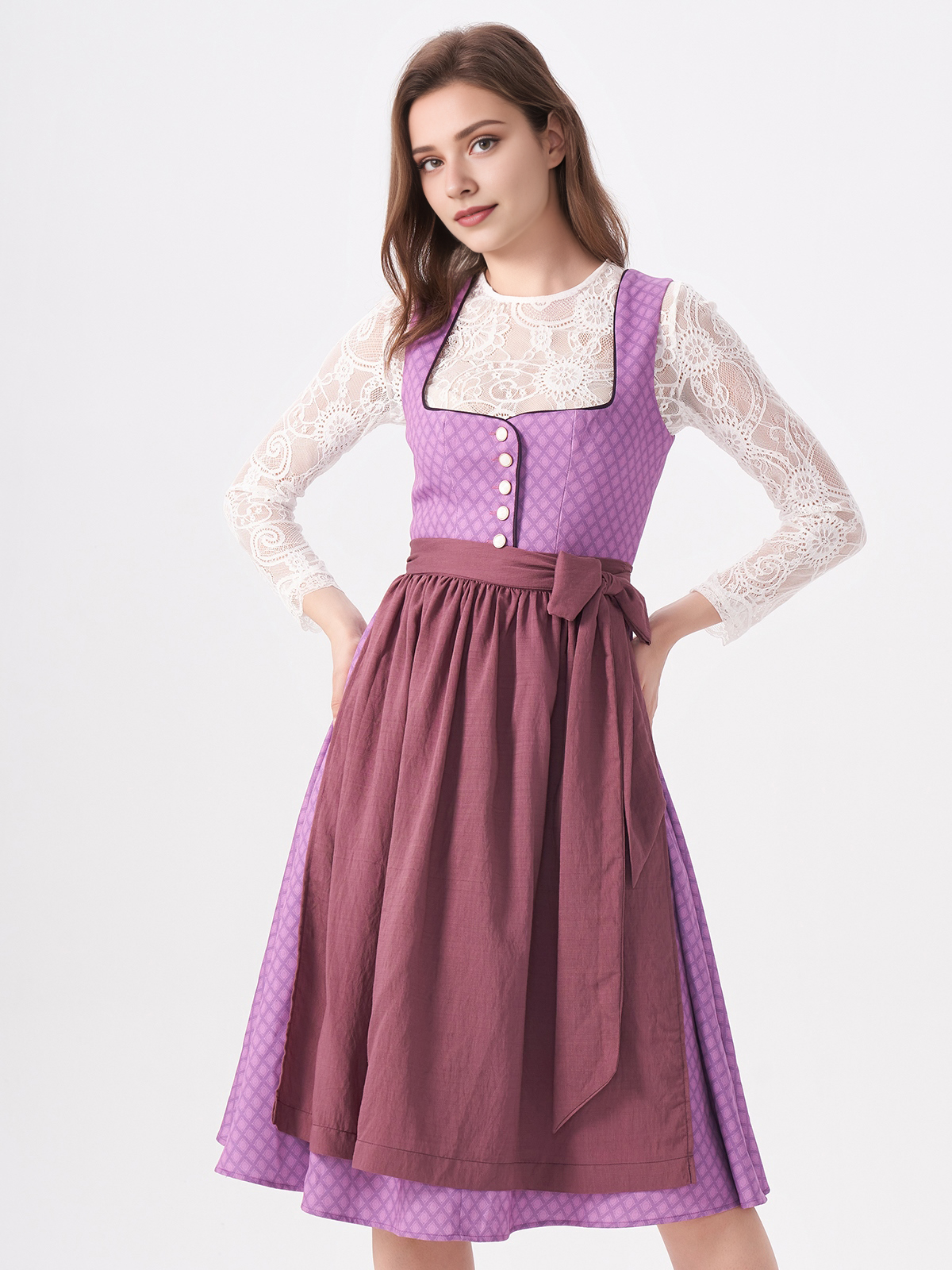 Dirndl mit herzförmigem Ausschnitt